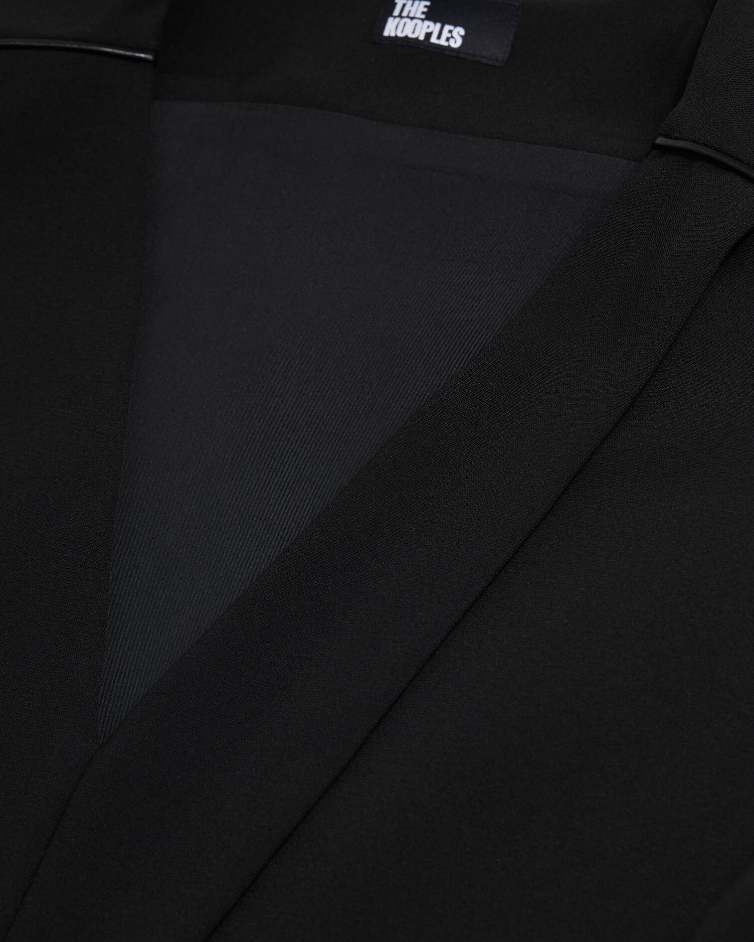 Schwarzes, kurzes Kleid aus Krepp, BLACK, hi-res image number null