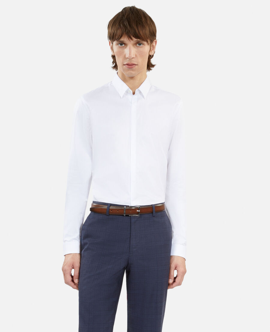 camisa algodón blanca con cuello clásico