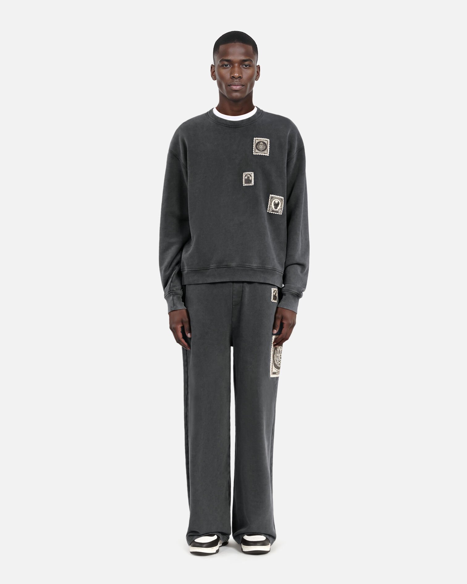 Sweatshirt avec patchs noir délavé, BLACK WASHED, hi-res image number null