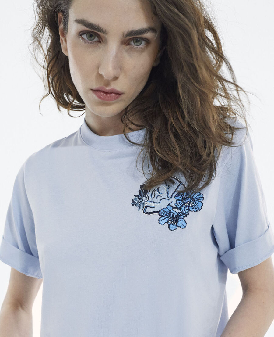 blue cotton embroidered t-shirt w/ crew neck