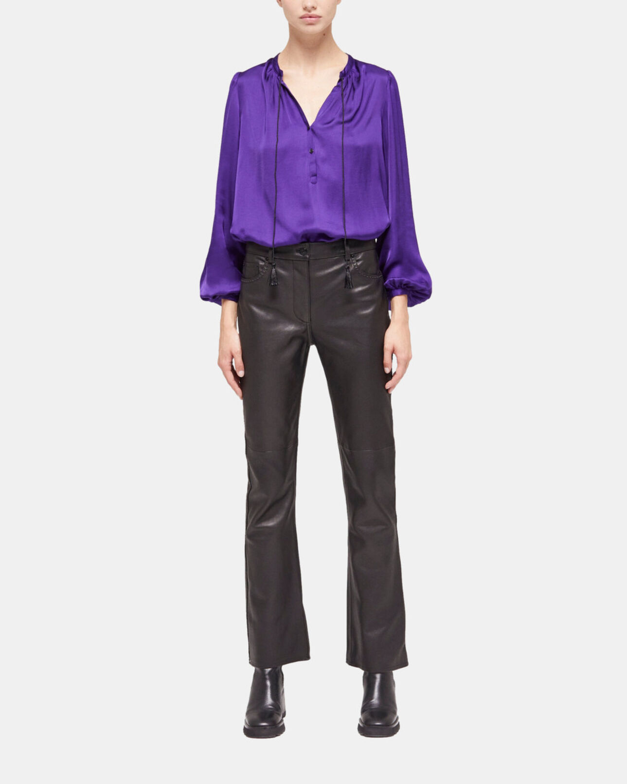 The Kooples FEMME BLACK pantalon en cuir à studs noir