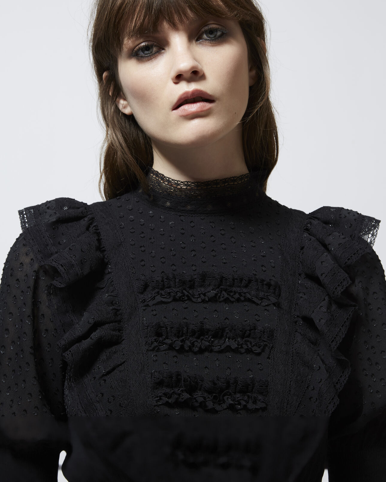 The Kooples FEMME BLACK robe noire courte col rond plumetis