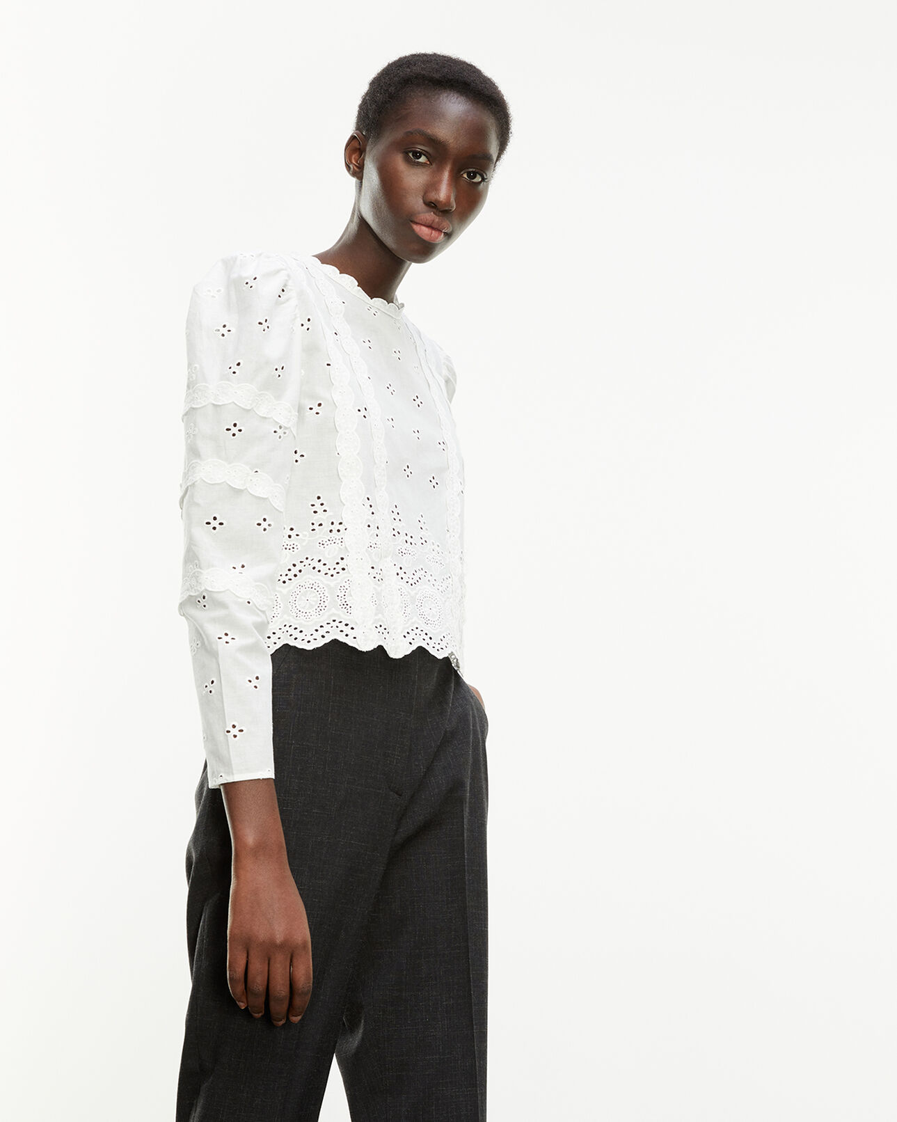 The Kooples FEMME ECRU top blanc manches longues broderie