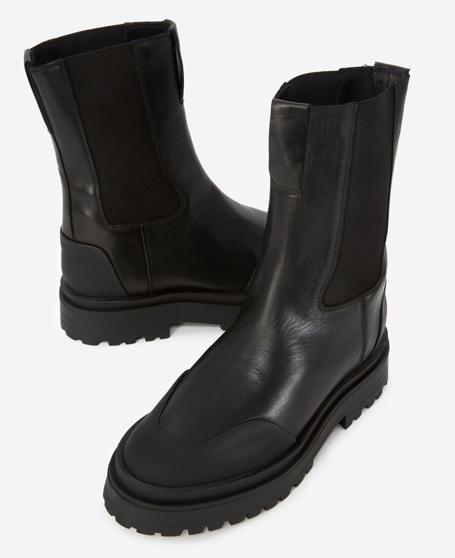 smooth black leather chelsea boots with logo