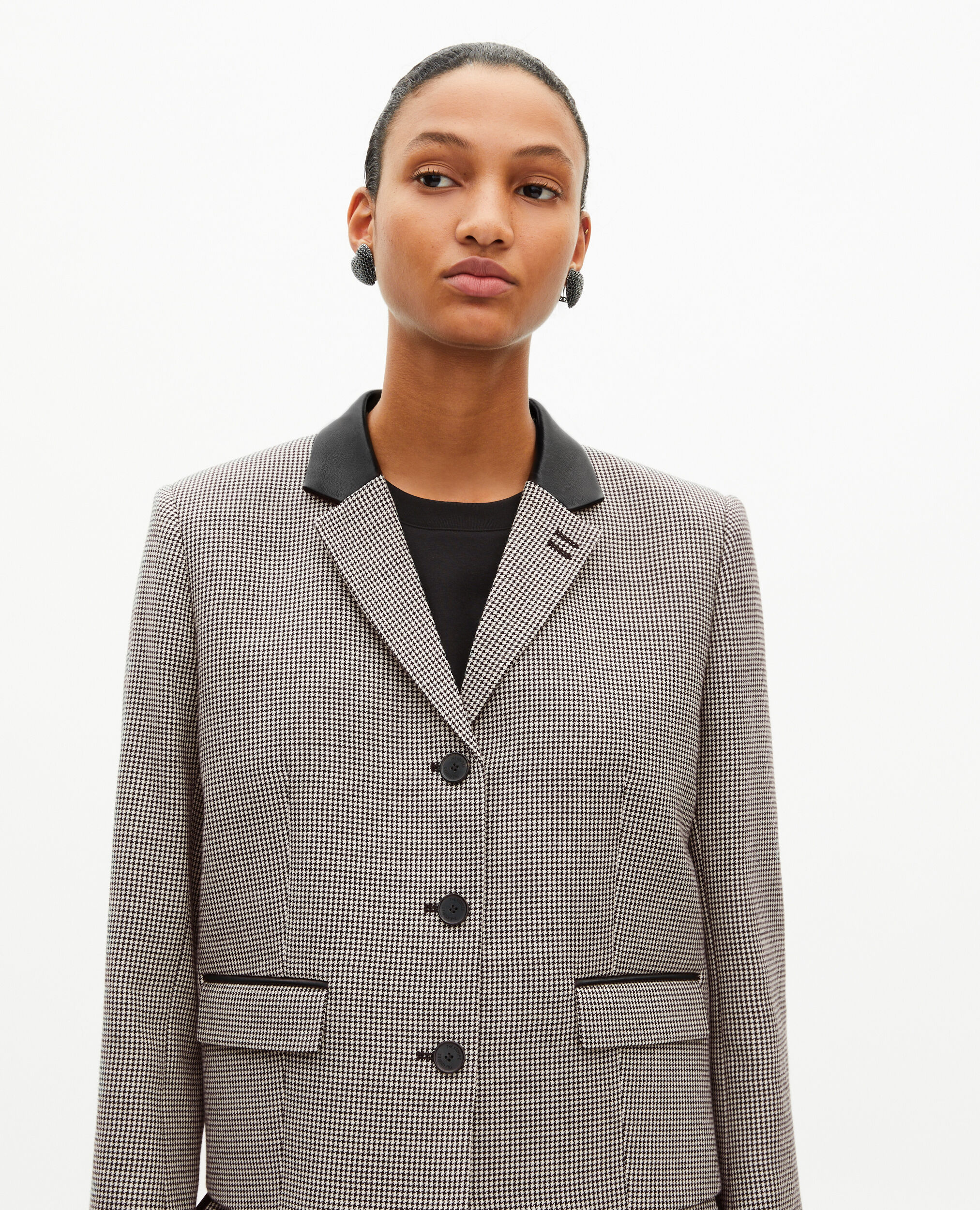 Short black and white houndstooth tailored jacket | The Kooples US