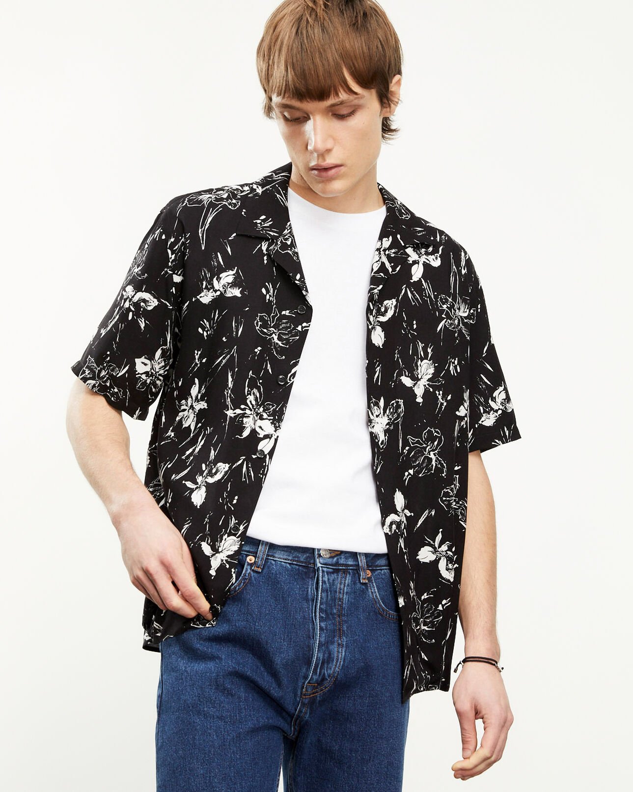 The Kooples MEN BLACK WHITE flowing floral shirt with short sleeves
