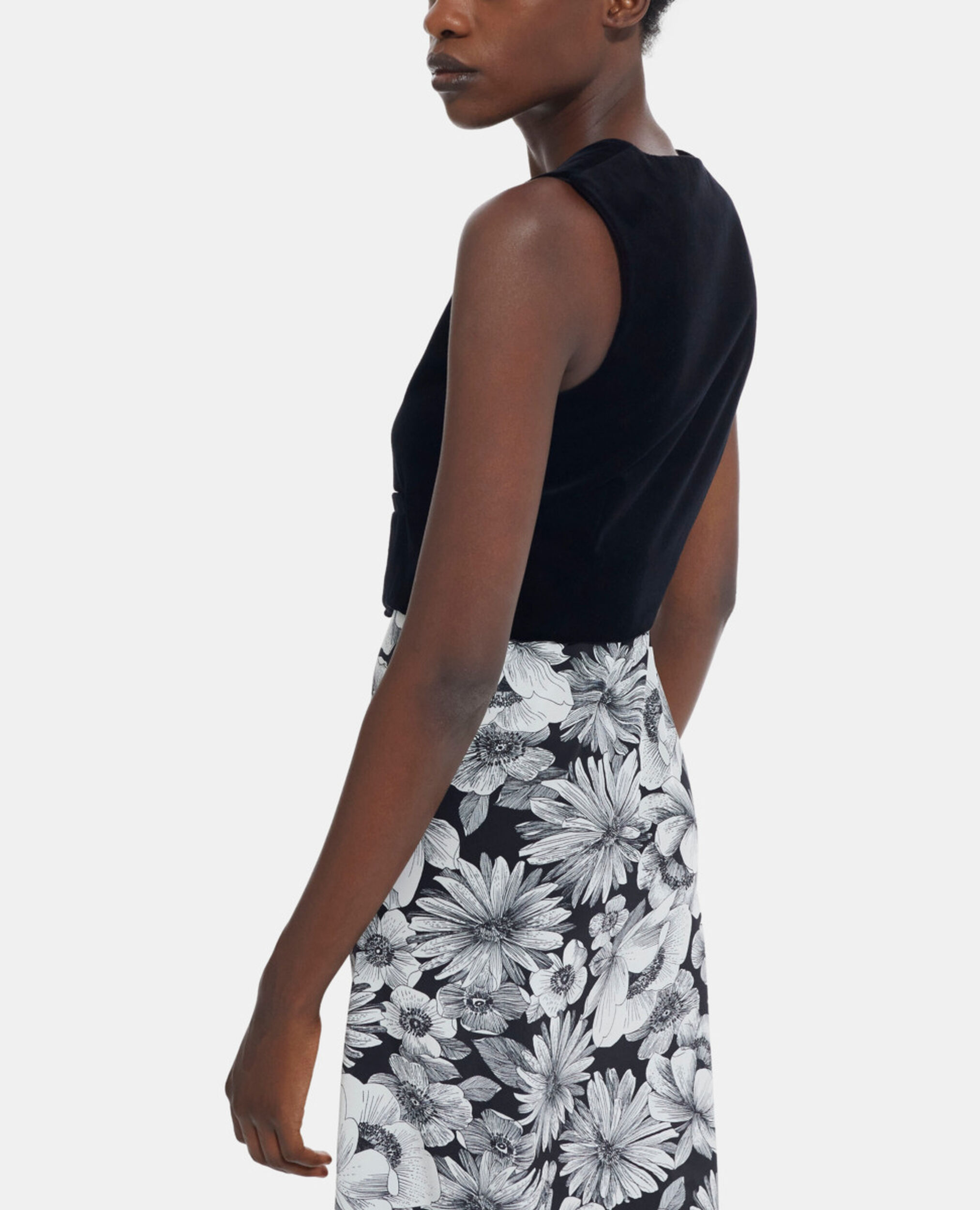 Langes Seidenkleid mit Blumenmotiv, BLACK WHITE, hi-res image number null