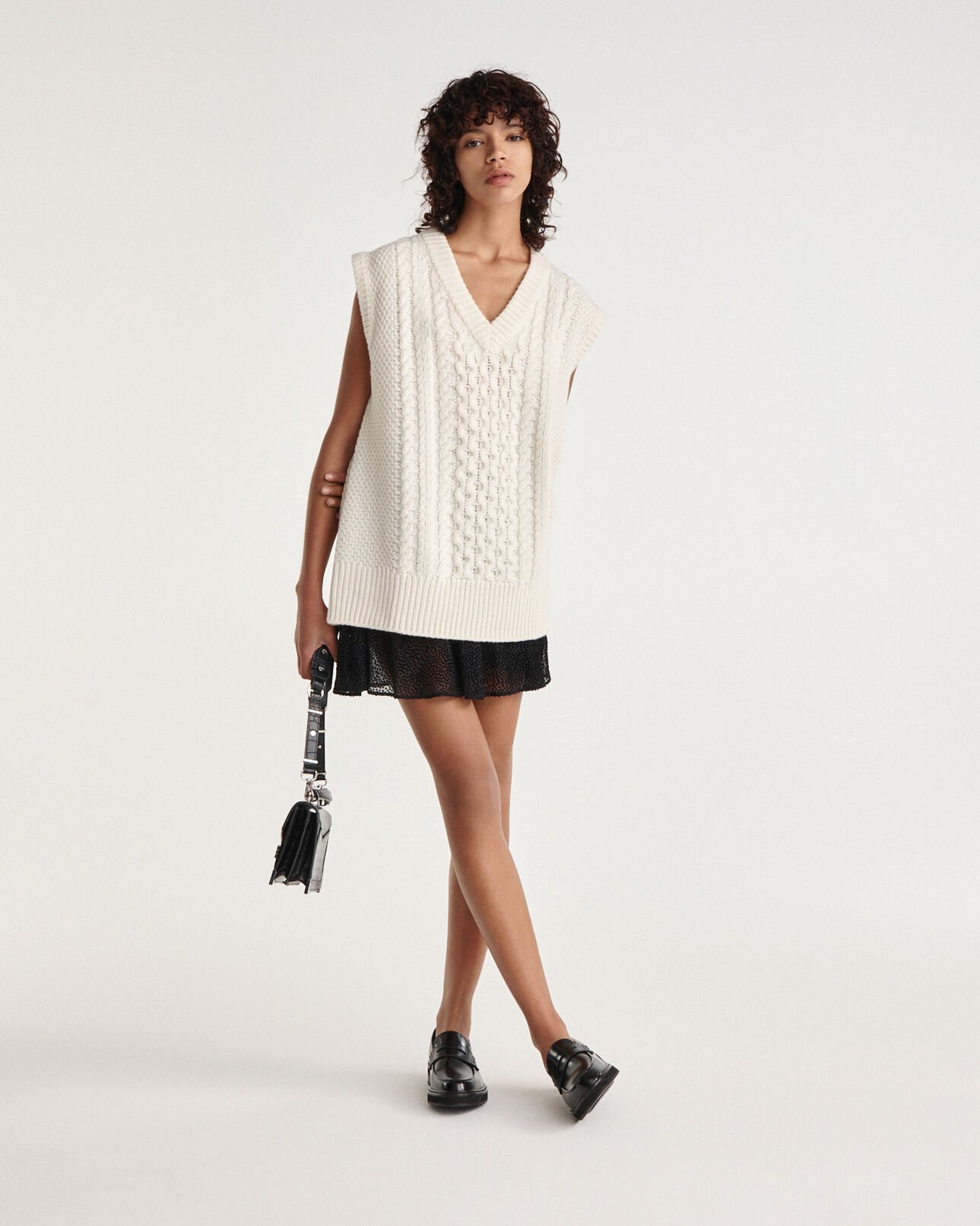 The Kooples FEMME OFF WHITE pull laine blanc sans manches à col v