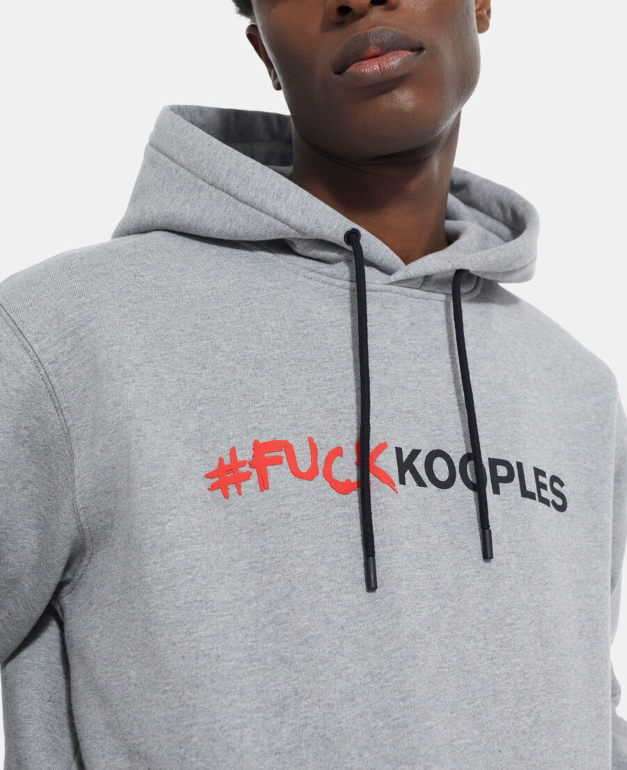 graues sweatshirt mit logo