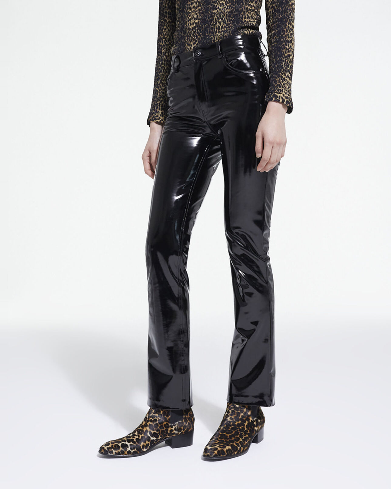 The Kooples FEMME BLACK jean large en vinyle noir