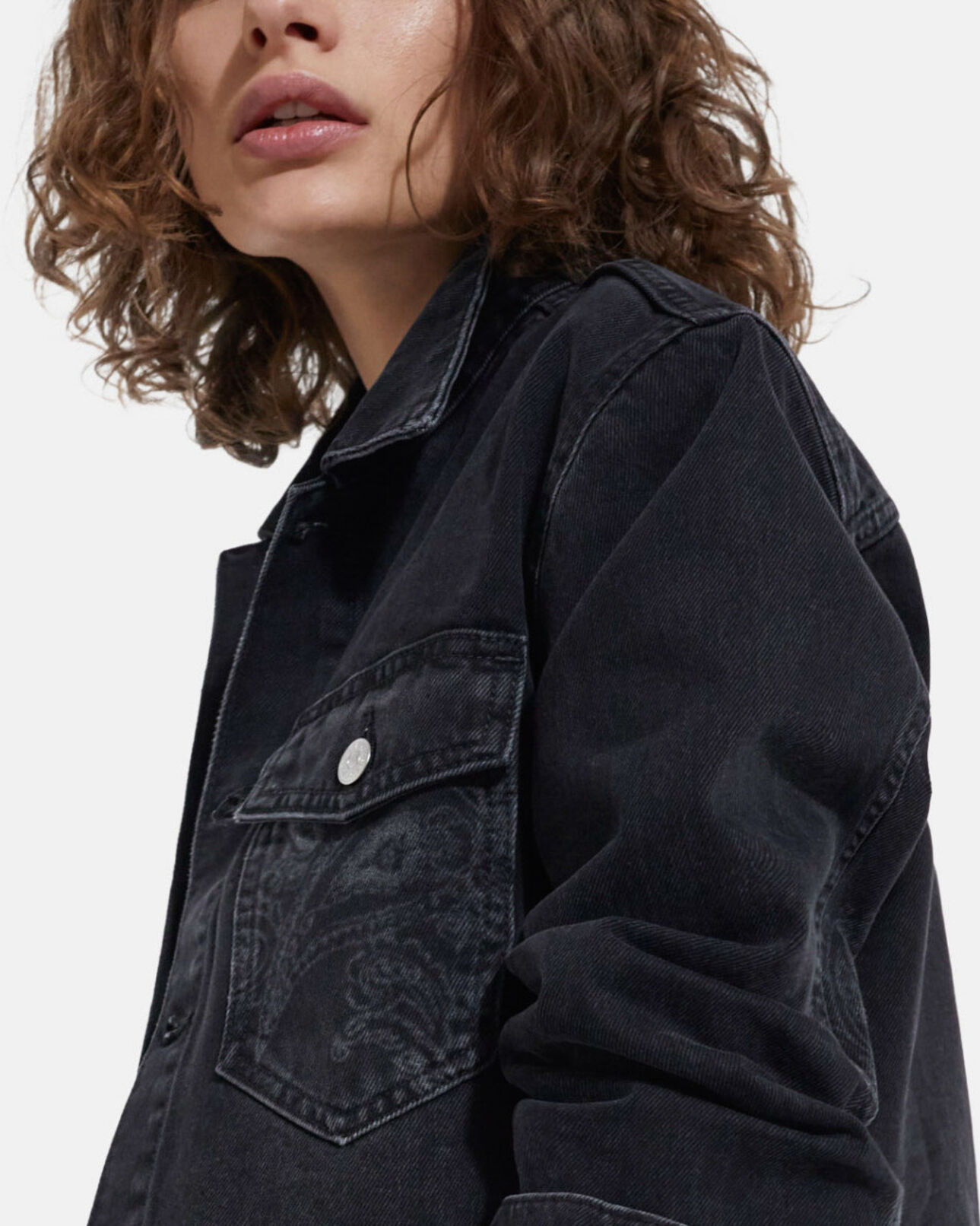 The Kooples WOMEN BLACK WASHED faded jean jacket