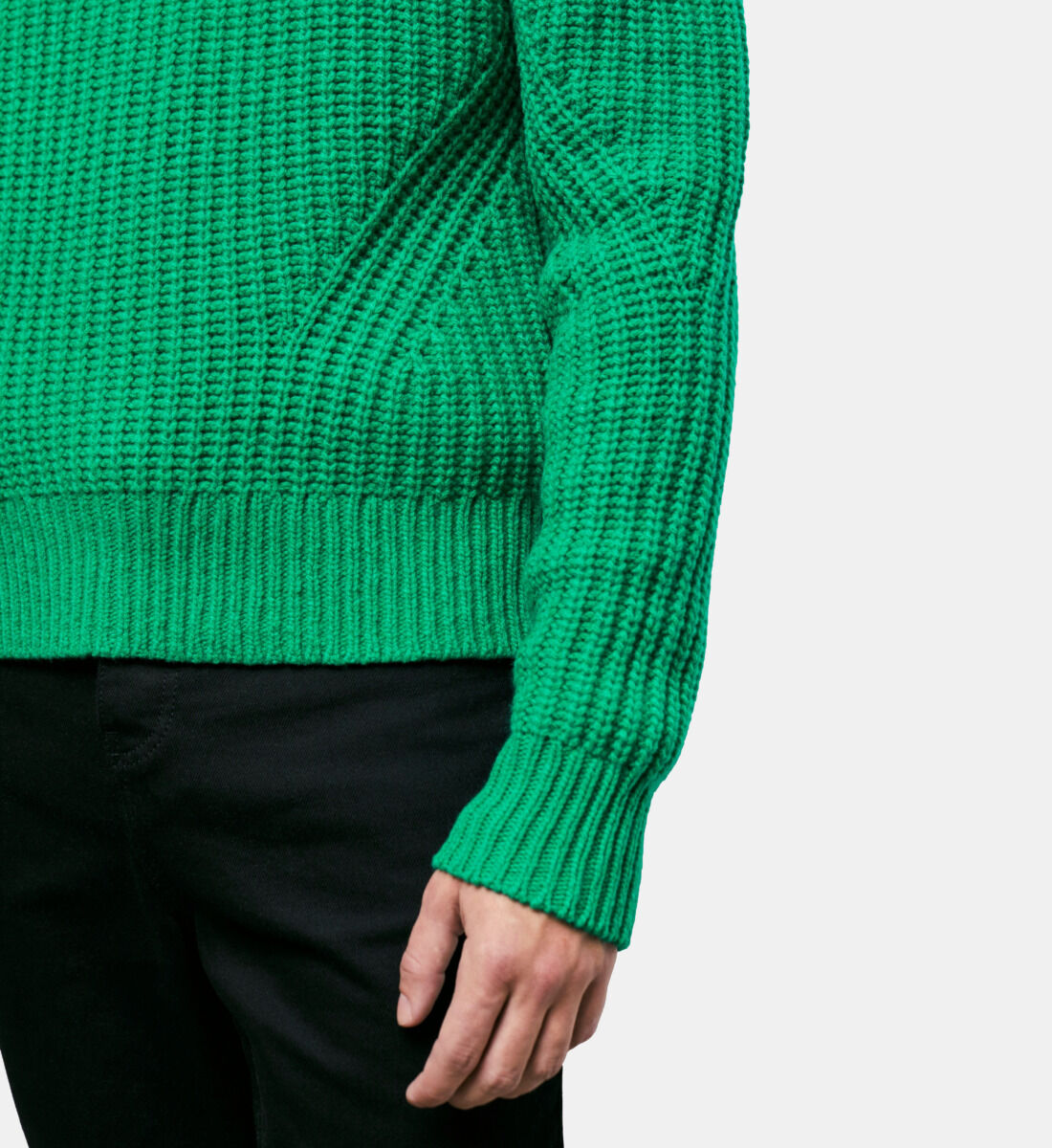 Green cable outlet knit sweater
