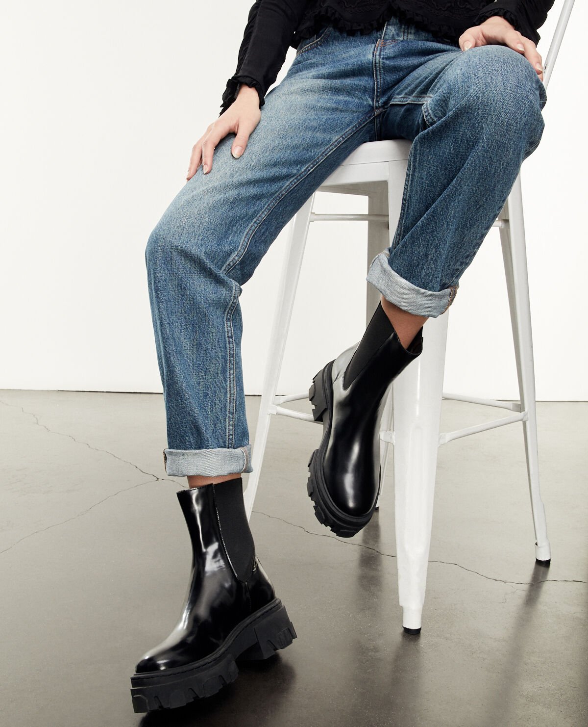 Black platform outlet chelsea boots