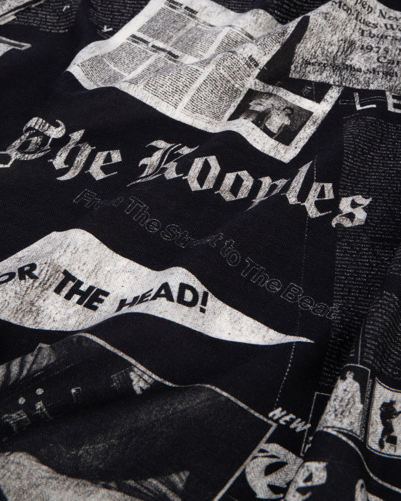 The Kooples FEMME BLACK WHITE foulard imprimé en laine et soie