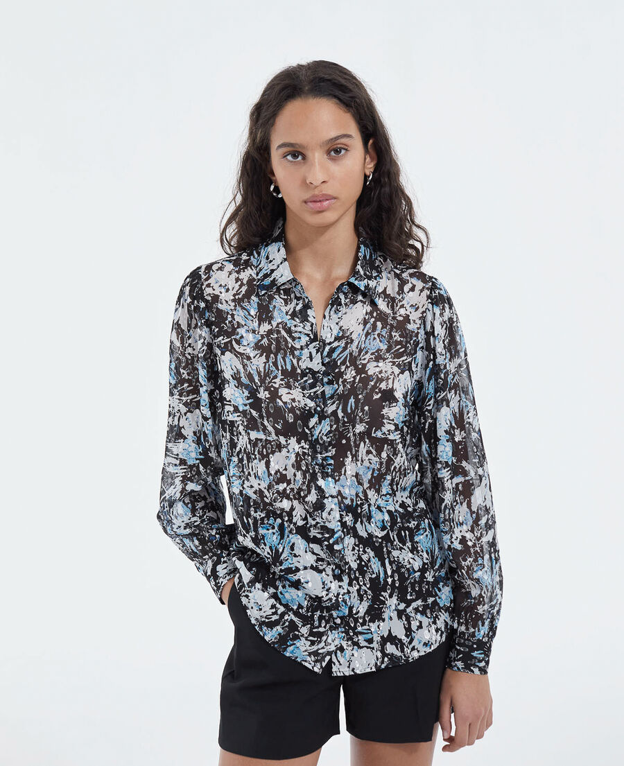 fitted blue and white patterned shirt