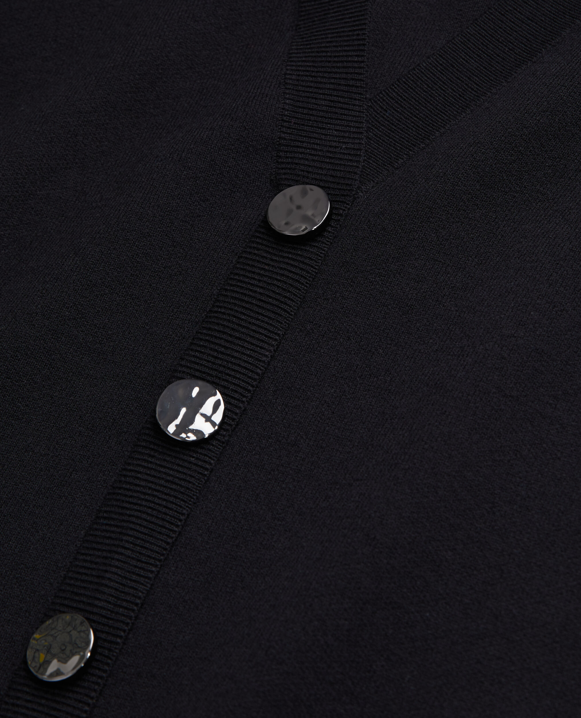 Pull avec boutonnage dans le dos, BLACK, hi-res image number null