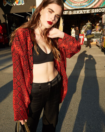 , RED, hi-res image number null