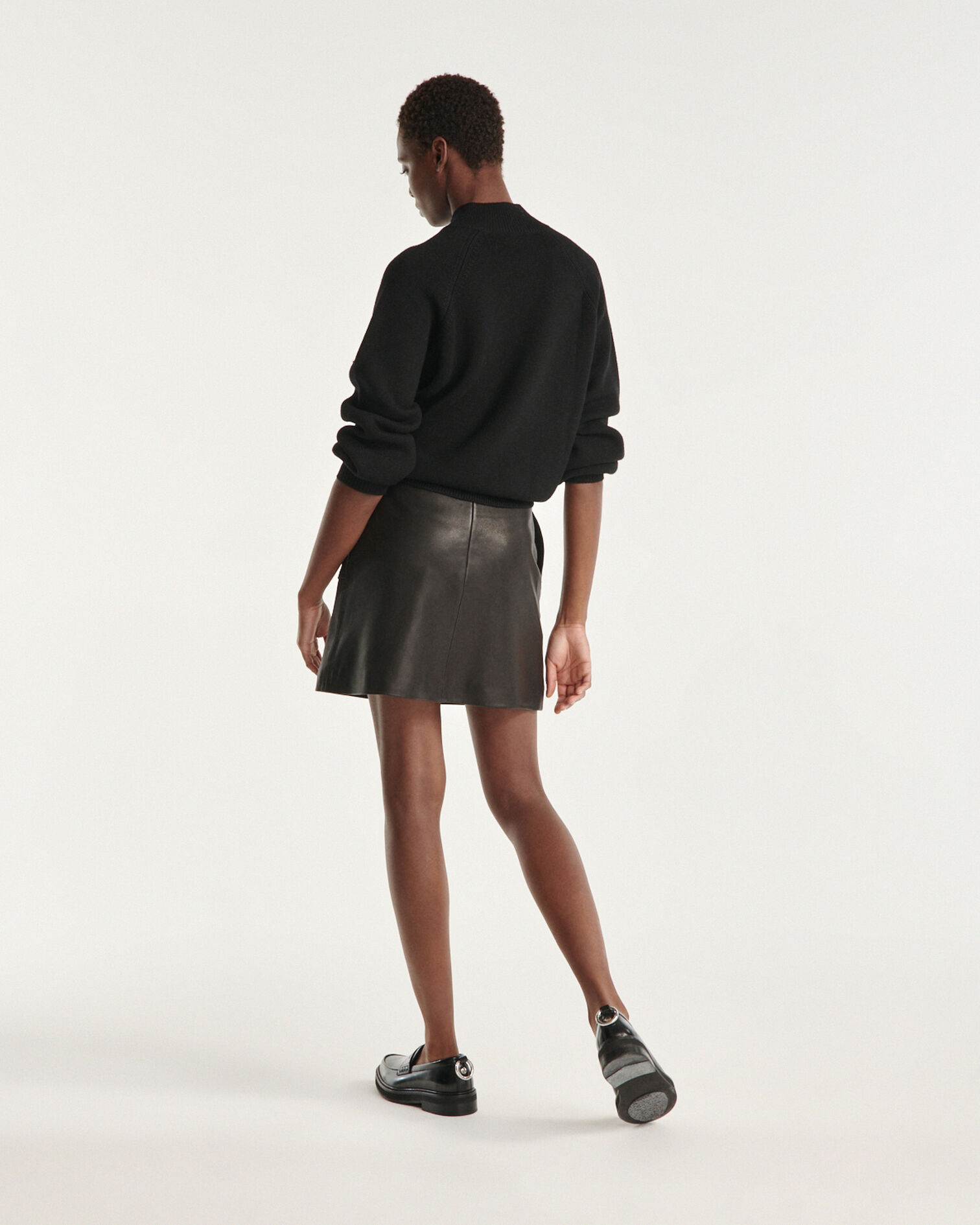Pull noir avec attaches au col corne, BLACK, hi-res image number null