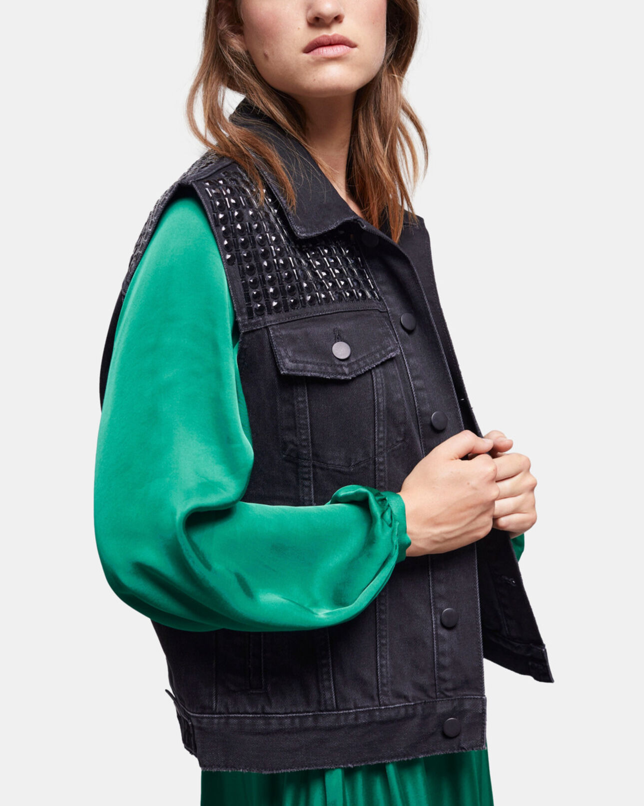 The Kooples FEMME BLACK WASHED blouson sans manches en denim noir