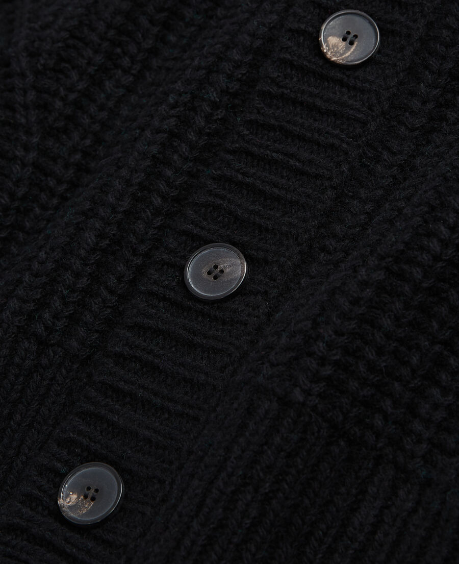 schwarzer cardigan mit knopfverschluss