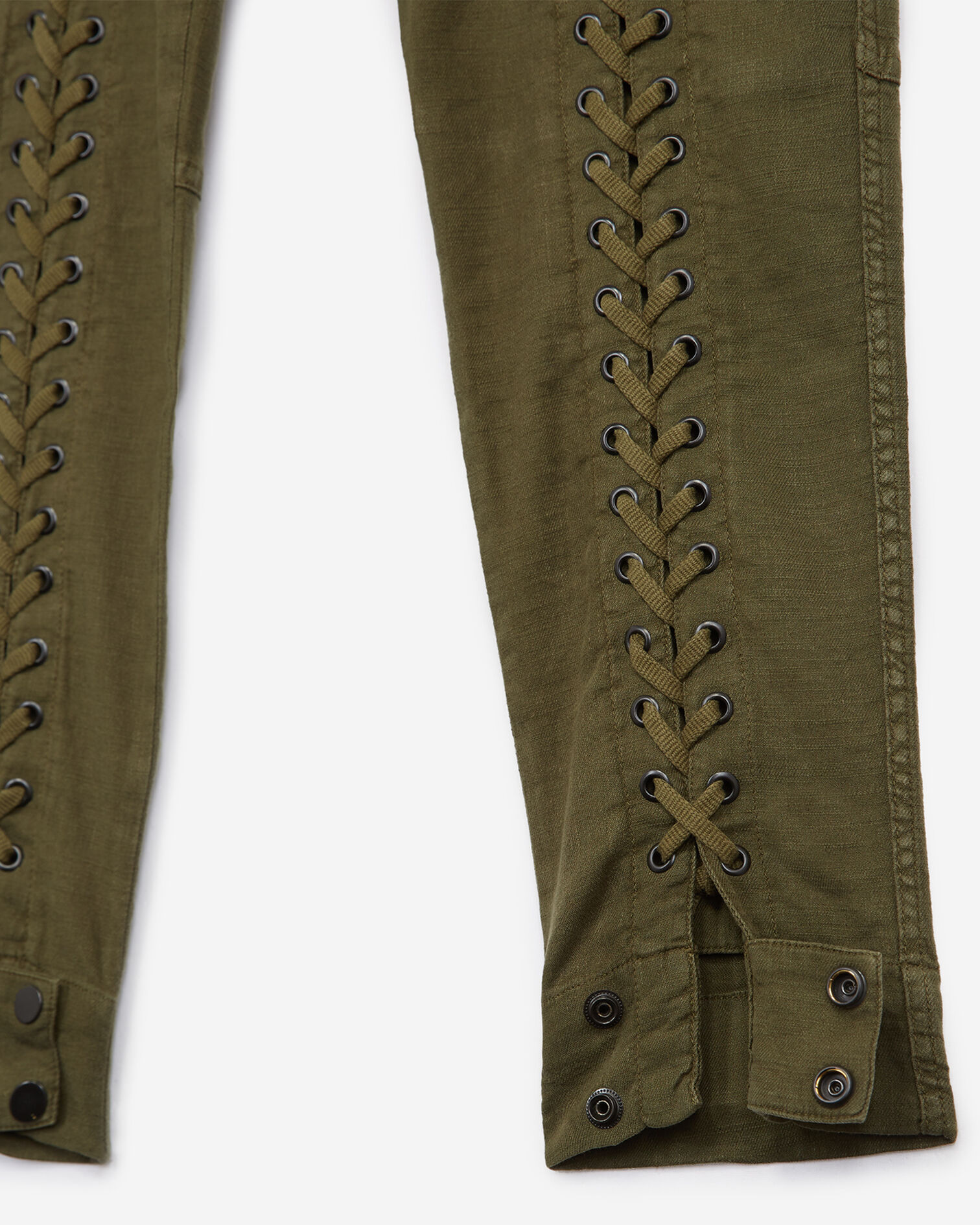 Jeans im Military-Look mit Taschen und khakifarbener Schnürung, KAKI, hi-res image number null