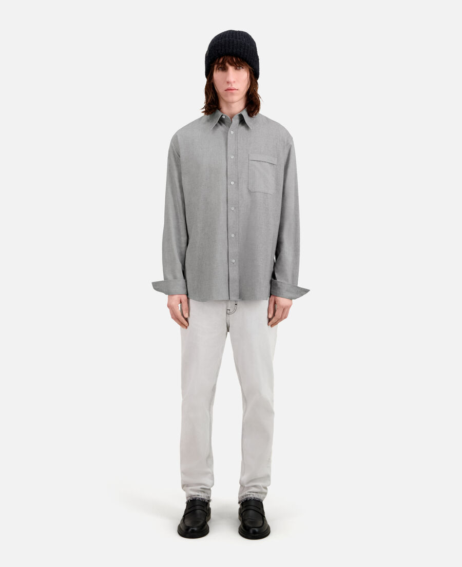camisa oxford gris