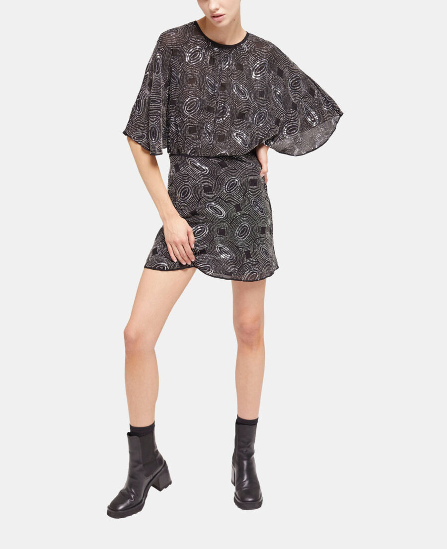 robe courte noire à perles argentées