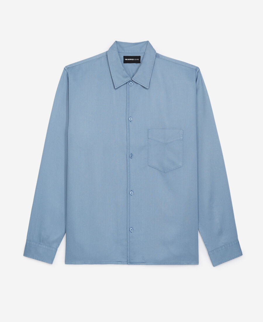 blue classic-collar shirt with pocket