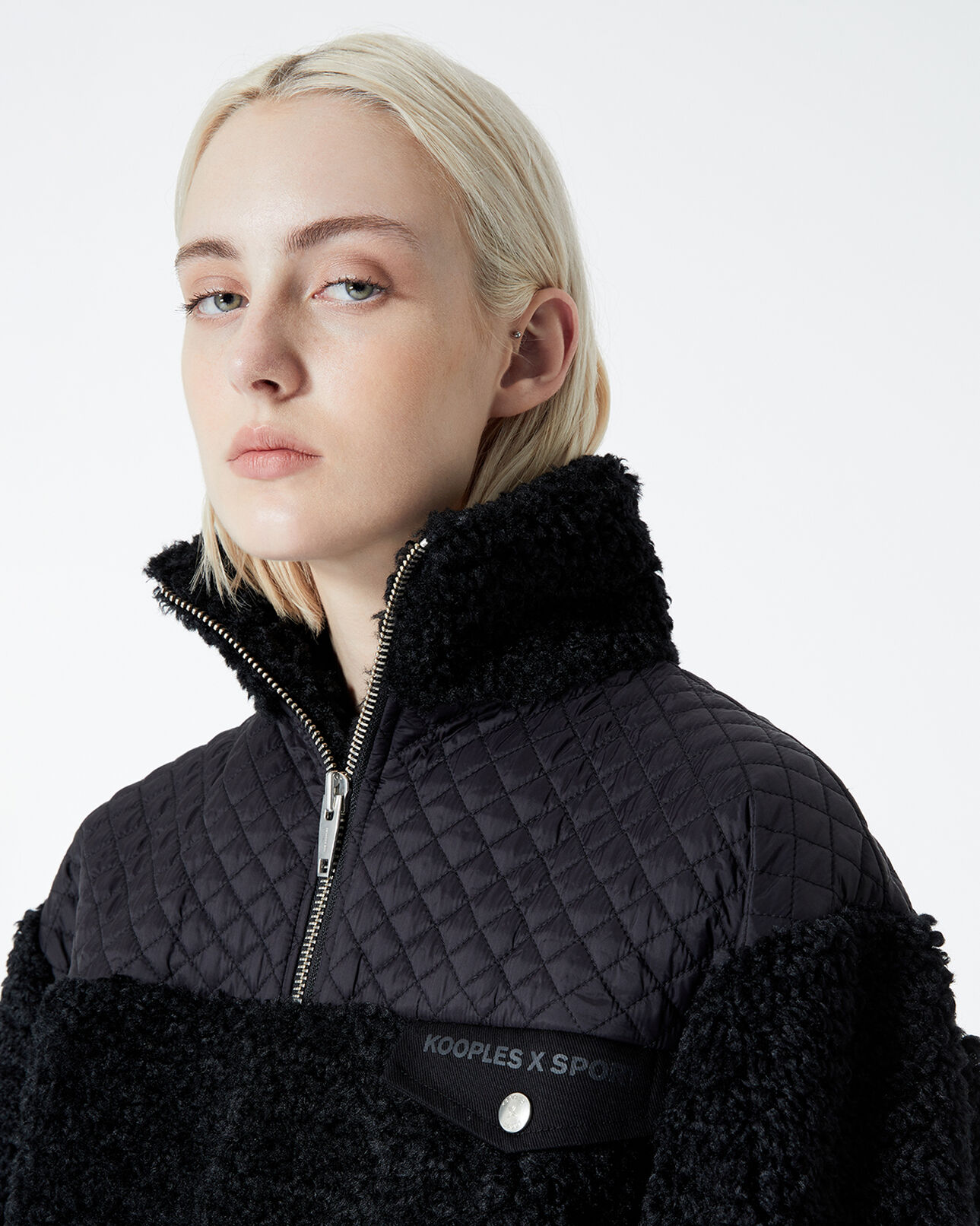The Kooples FEMME BLACK sweat noir façon mouton poche poitrine