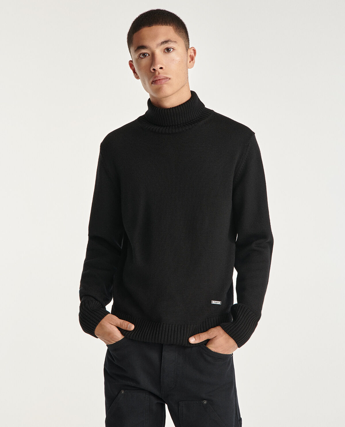 Long black turtleneck online sweater