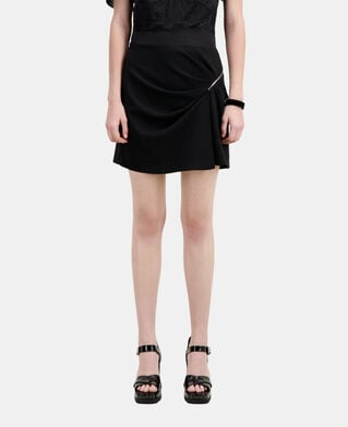 The Kooples FEMME BLACK jupe courte en crêpe avec zip noire