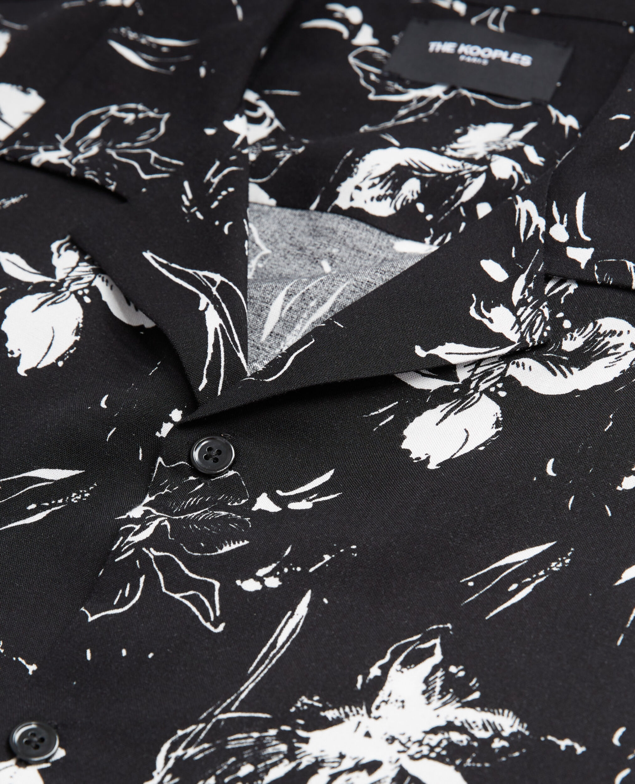 Black shirt with shark collar, BLACK WHITE, hi-res image number null