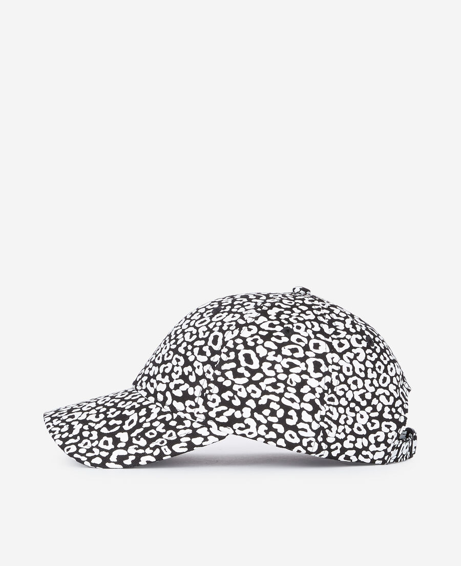 black leopard print cap
