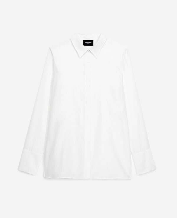 Classic white shirt with pleated back