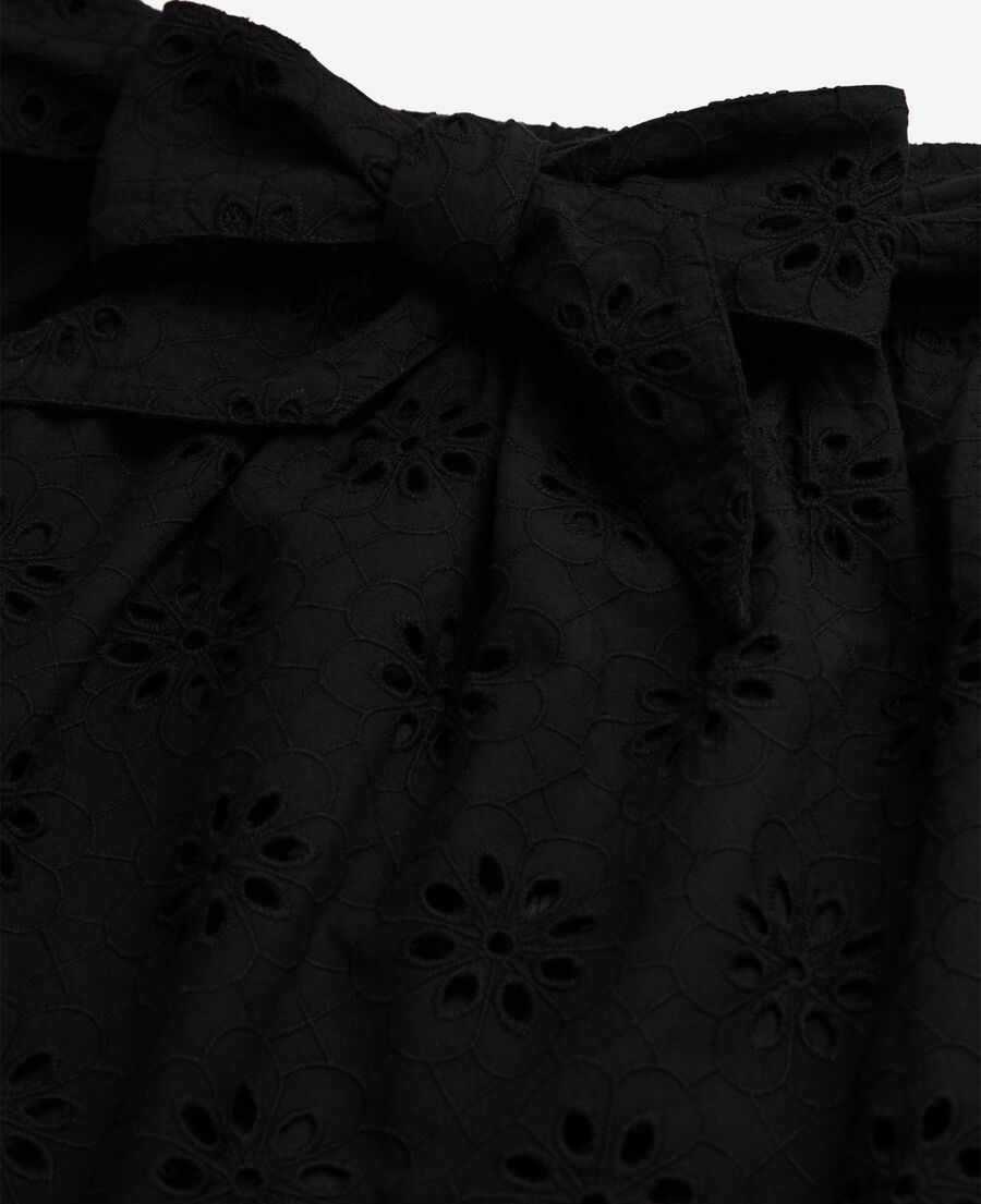 jupe courte noire en broderie anglaise