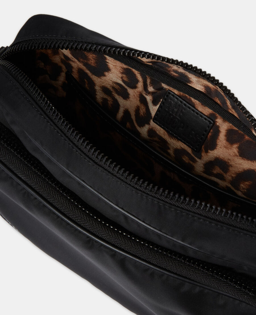 black shoulder bag