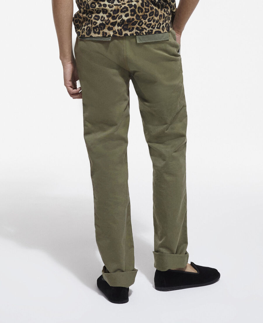 khaki pants