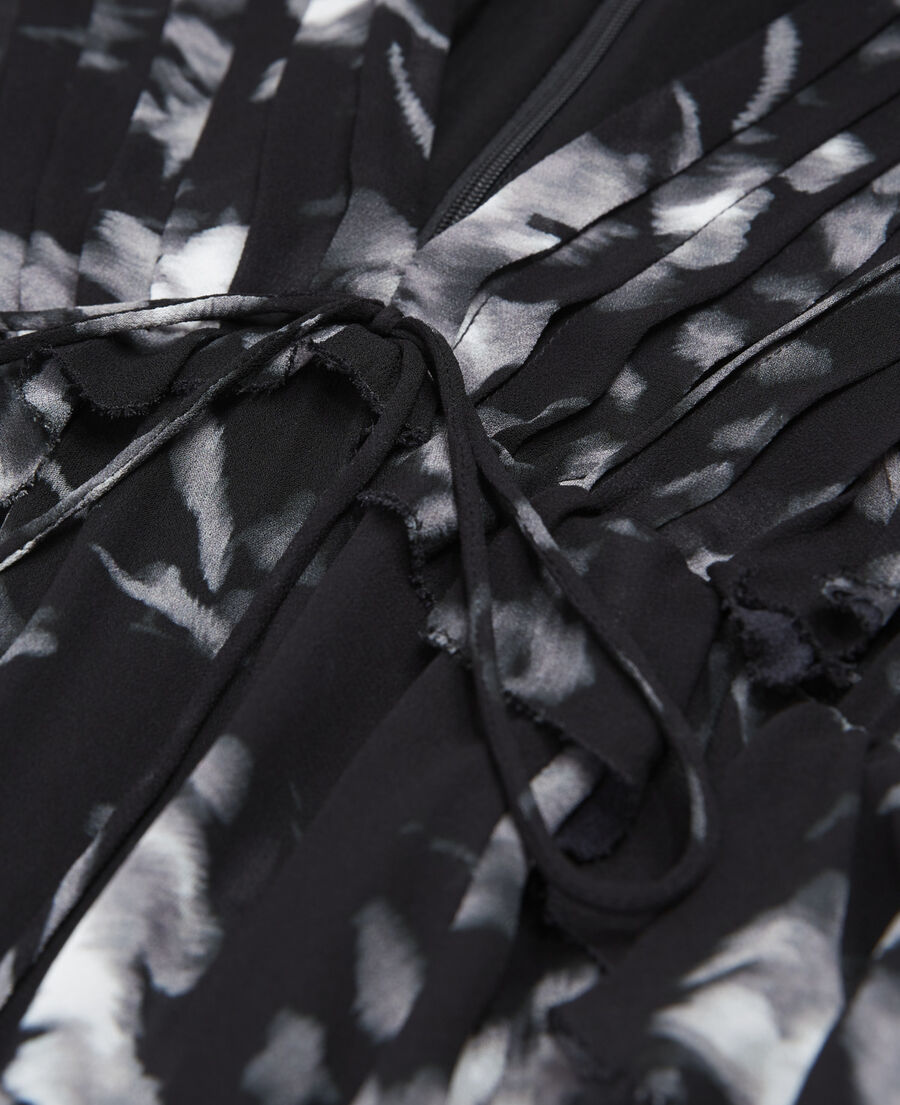 robe courte noire imprimée à volants