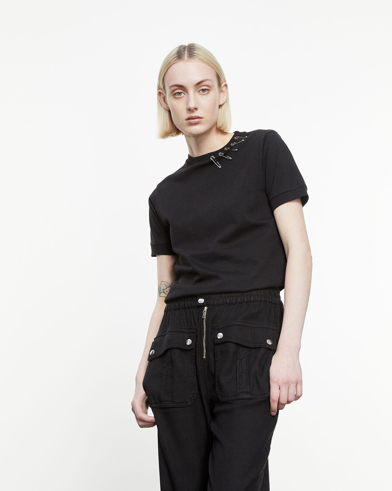 The Kooples MUJER BLACK camiseta negra algodón detalles imperdibles