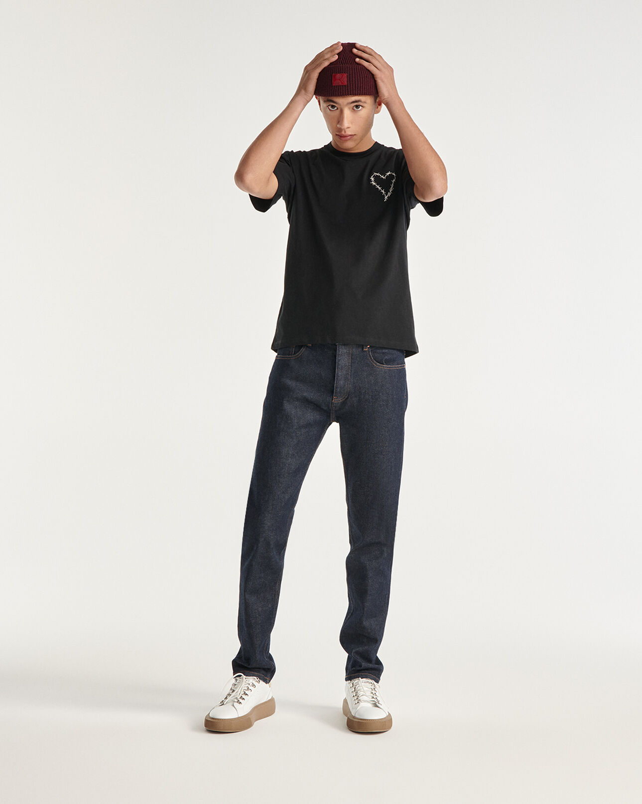 The Kooples HOMME BLACK t-shirt noir coton à broderie cœur