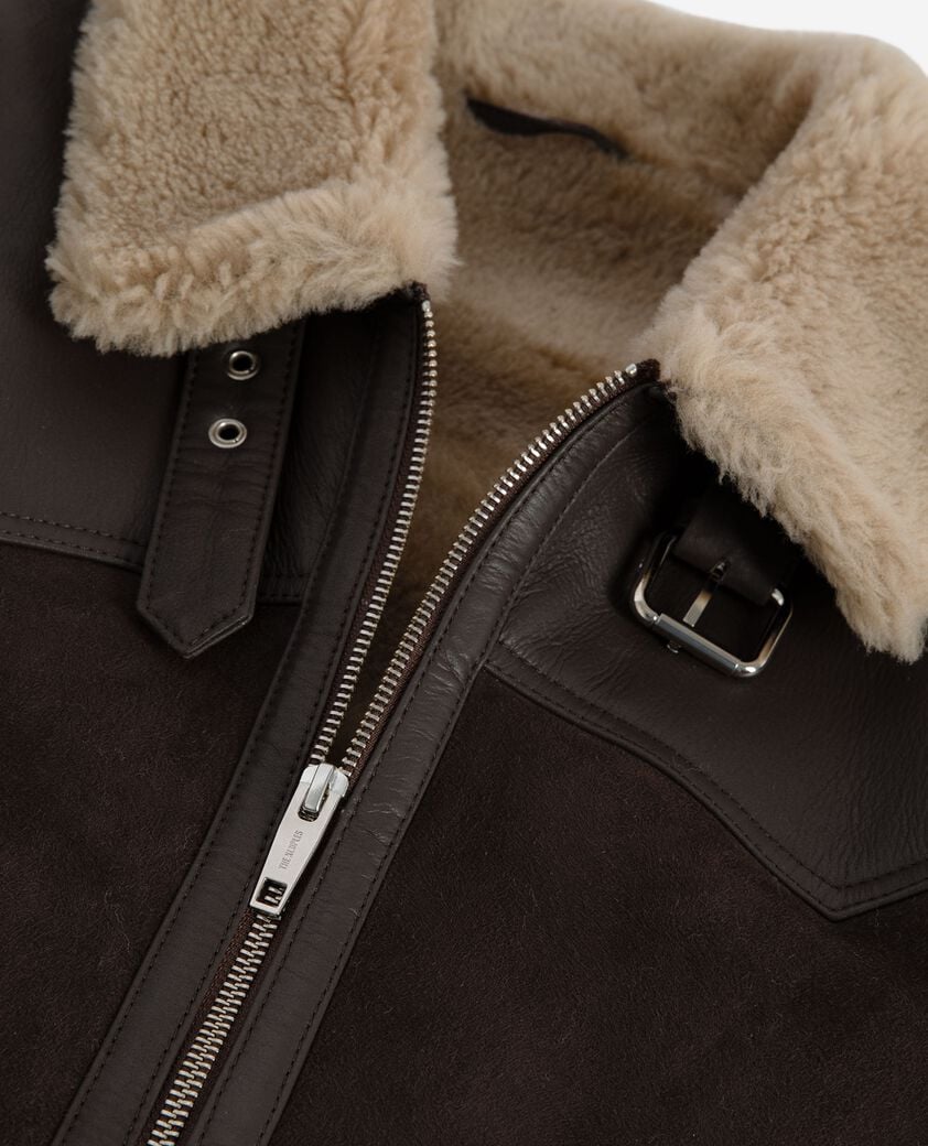 The Kooples FEMME BROWN peau lainée courte col sherpa marron