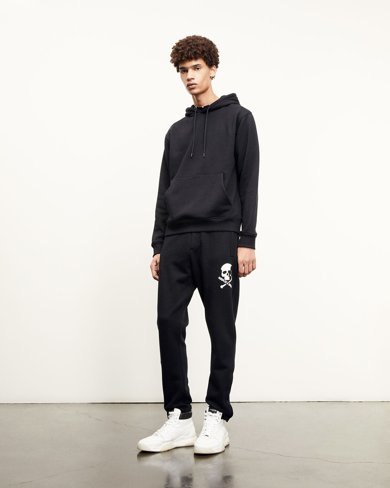 The Kooples HOMME BLACK sweat noir motif tête de mort reliefé