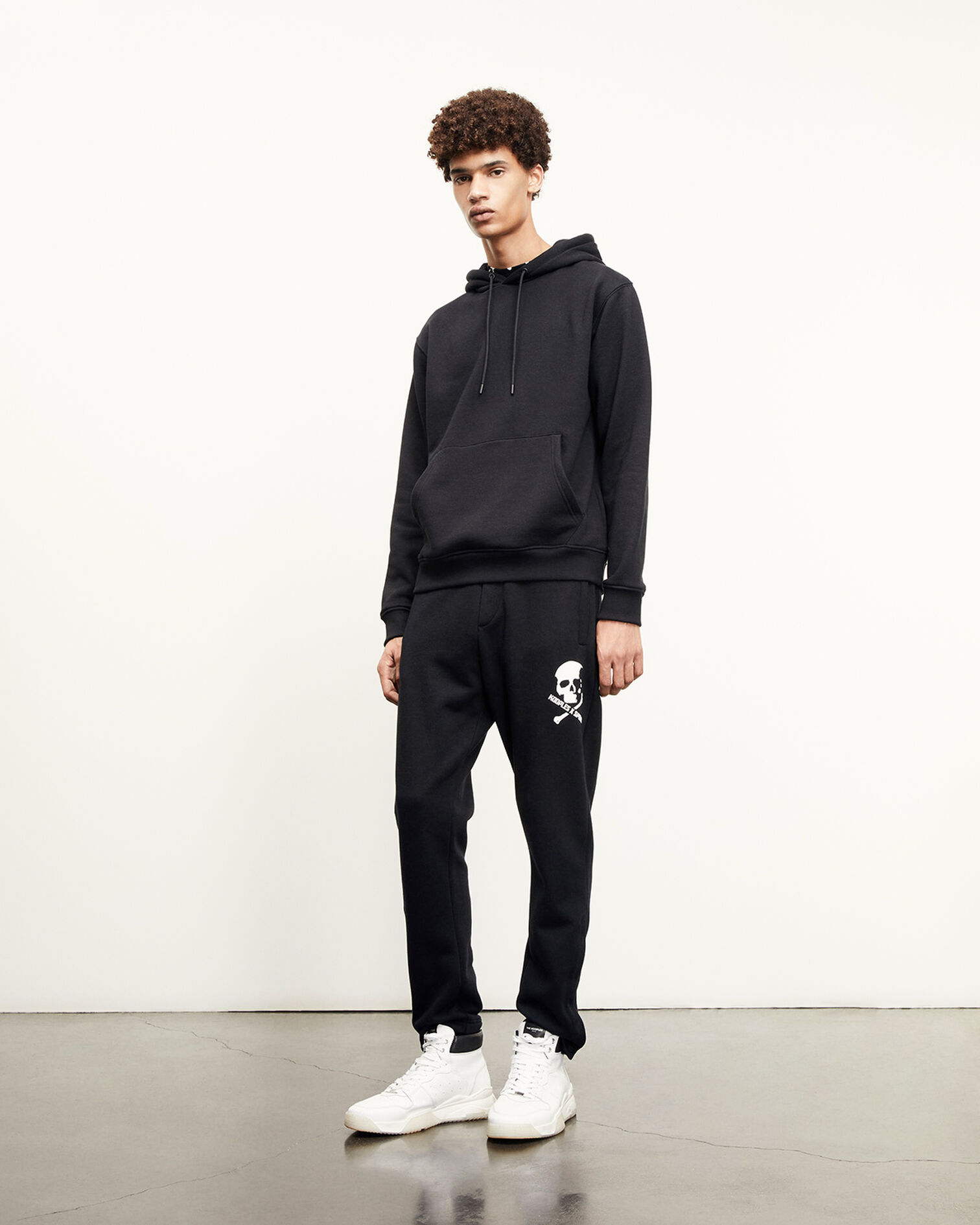 Sweat noir motif tête de mort reliefé, BLACK, hi-res image number null