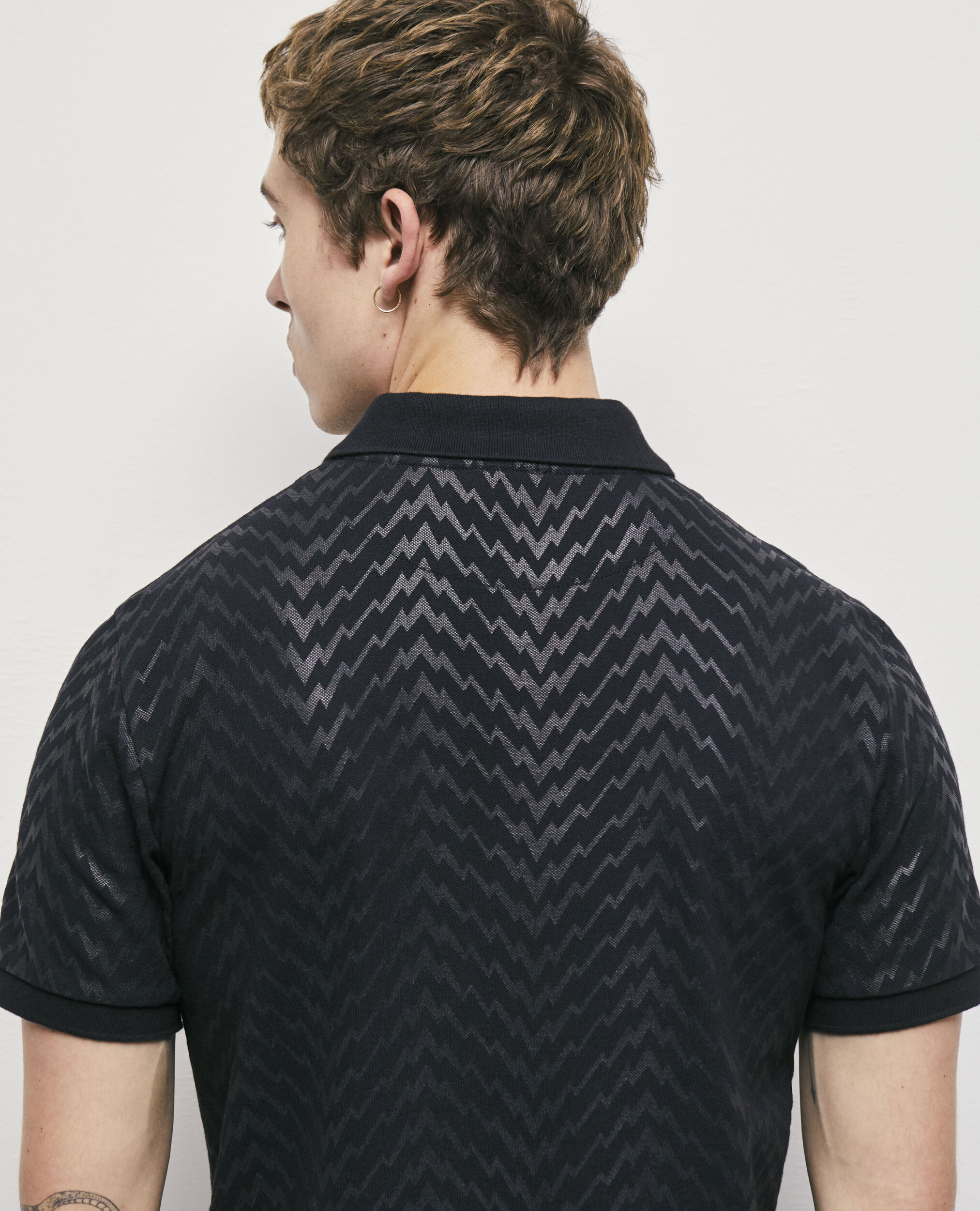 Schwarzes Poloshirt mit Print, BLACK, hi-res image number null