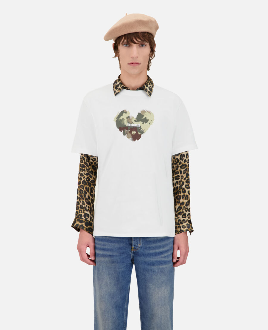white t-shirt with camo heart serigraphy