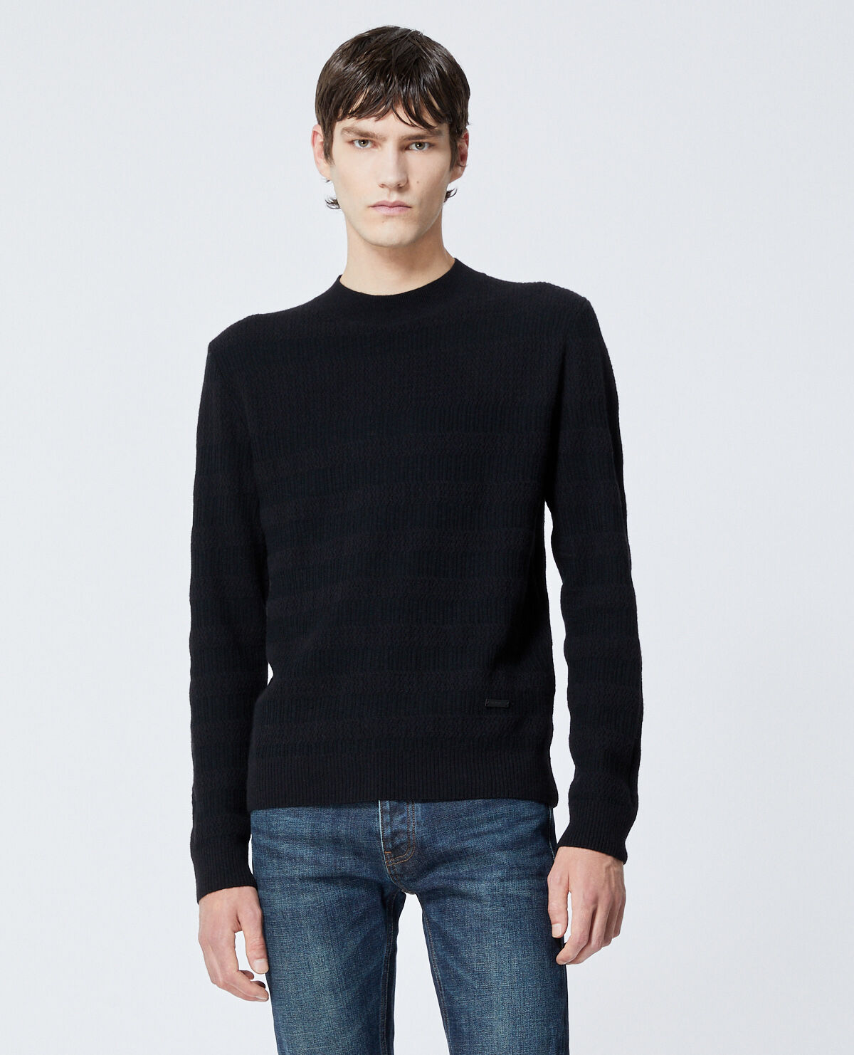 Black wool sweater and crew neck