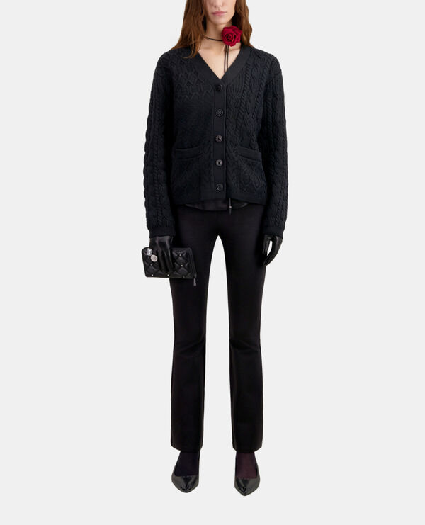 cardigan noir en laine torsadée