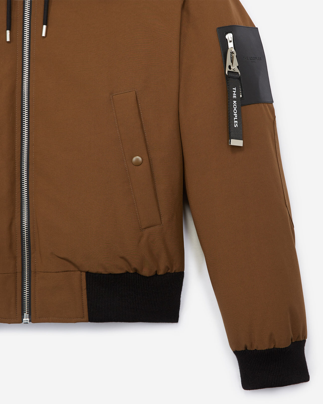 The Kooples HOMBRE CAMEL chaqueta corta de nailon de plumón de camello con capucha