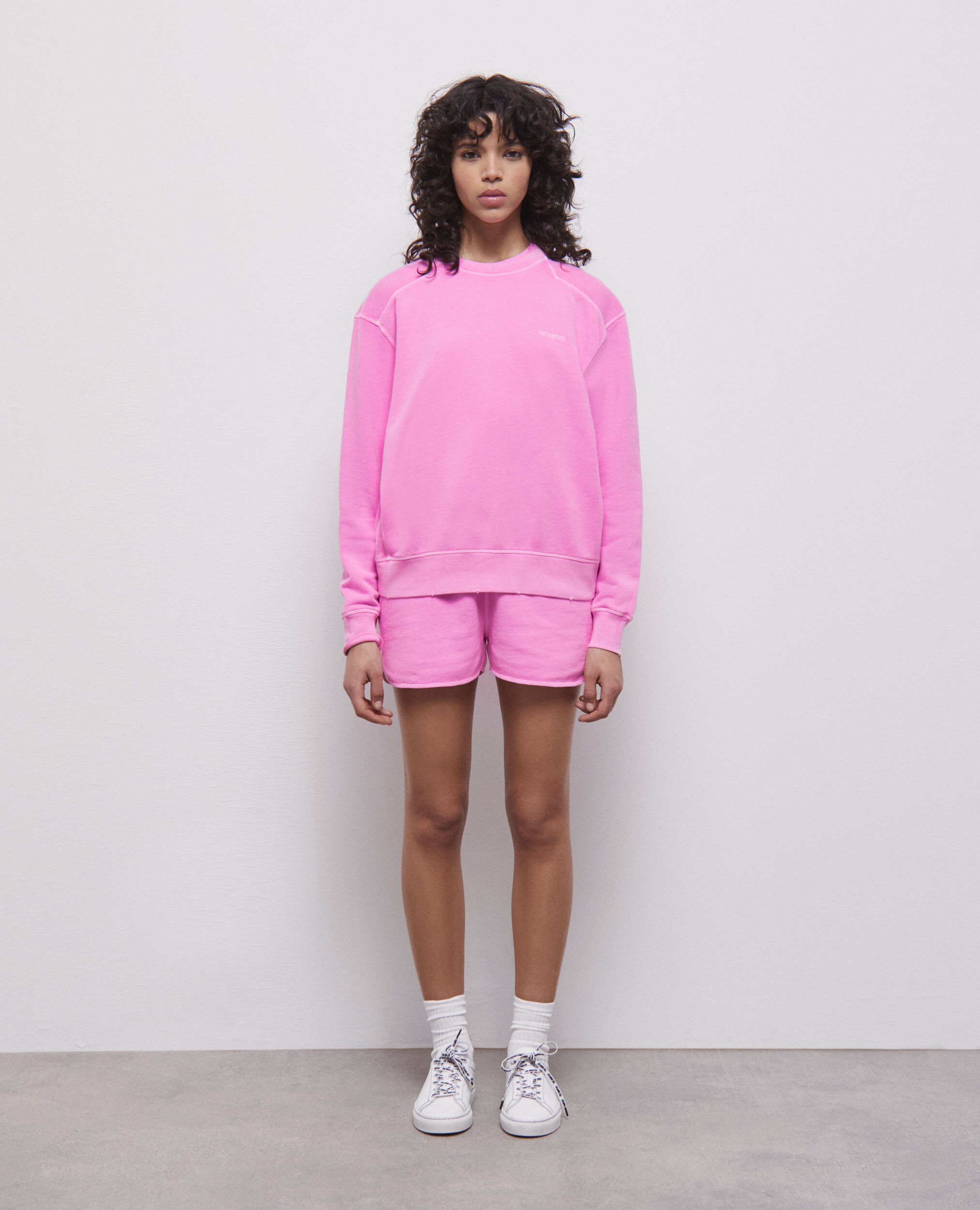 Fluorescent pink sweatshirt with logo