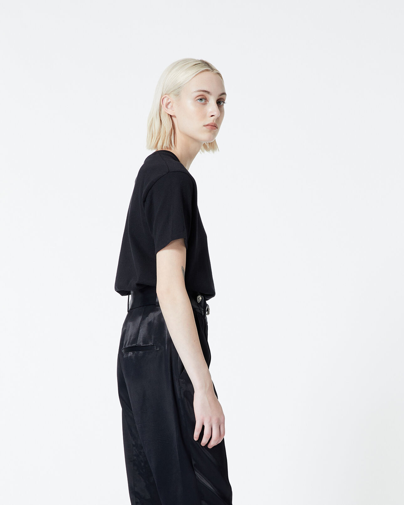 The Kooples FEMME BLACK t-shirt noir coton à logo embossé